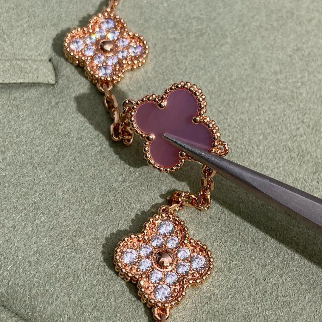 [AuraEcho Jewelry]CLOVER 10 MOTIFS DIAMOND PINK MOP NECKLACE