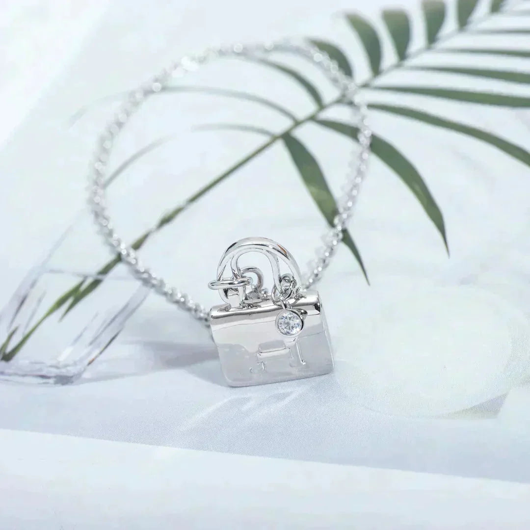 [AuraEcho Jewelry]AMULETTE PEDANT SILVER NECKLACE