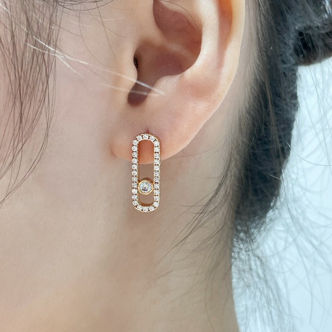 [AuraEcho]MOVE UNO STUD DIAMOND PAVED EARRINGS