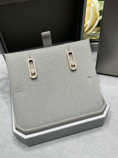 [AuraEcho]MOVE UNO STUD DIAMOND PAVED EARRINGS
