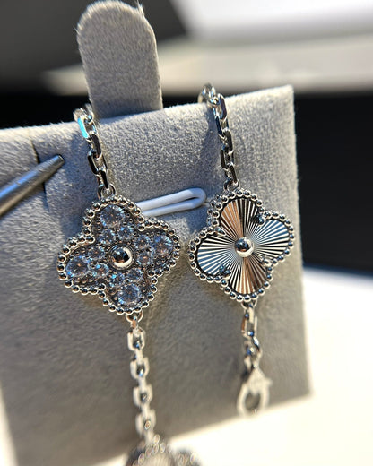 [Auraecho] CLOVER 5 MOTIF LASER BRACELET COLLECTION