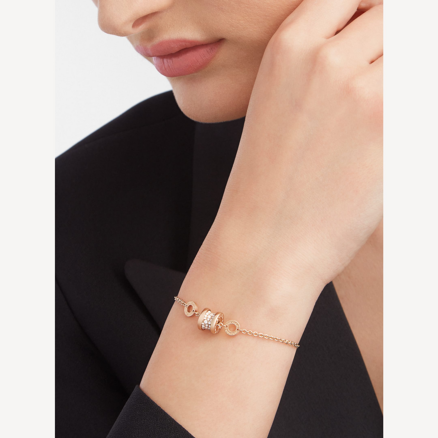 [AuraEcho Jewelry]ZERO 1 SOFT PINK GOLD WITH PAVED DIAMONDS ON THE SPIRAL BRACELET