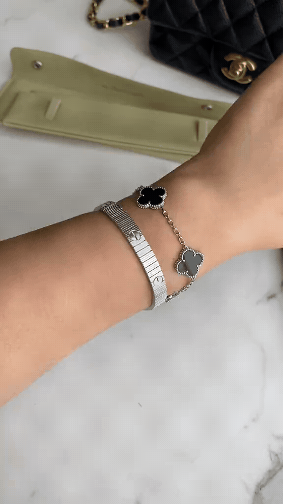 [AuraEcho] Clover 5-Motif & LOVE Unlimited Bracelet Set
