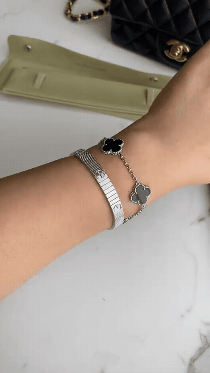 [AuraEcho] Clover 5-Motif & LOVE Unlimited Bracelet Set