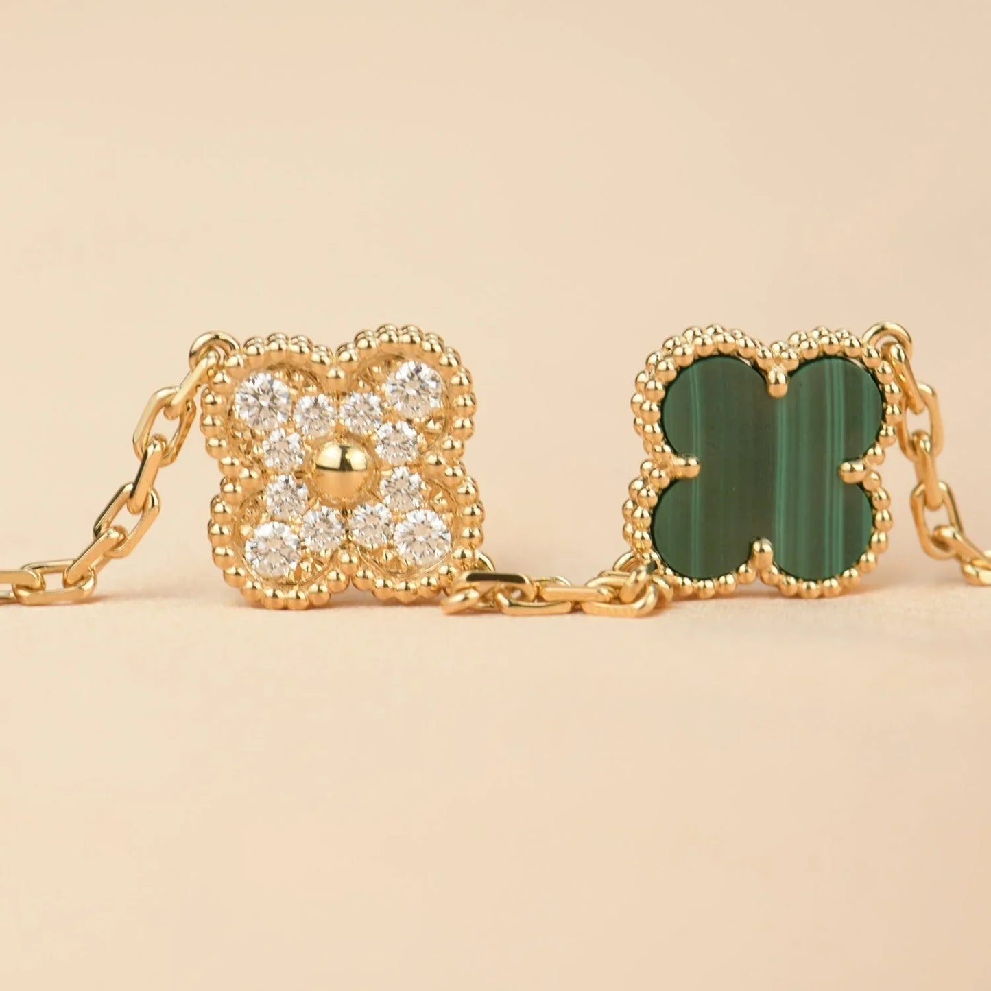 [Auraecho] CLOVER 5 MOTIF MALACHITE BRACELET COLLECTION