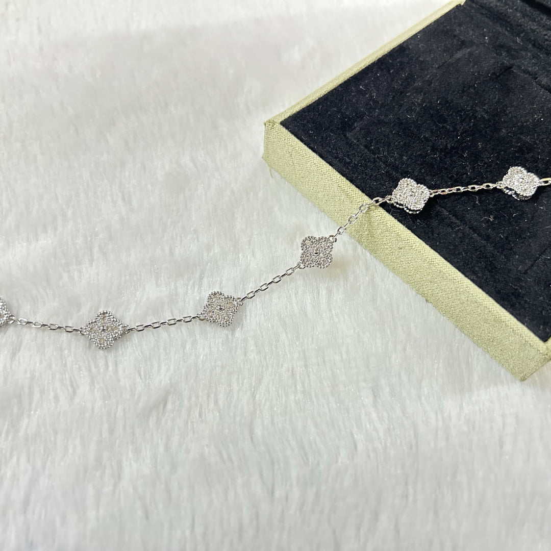 [Auraecho]CLOVER 6 MOTIF DIAMOND BRACELET
