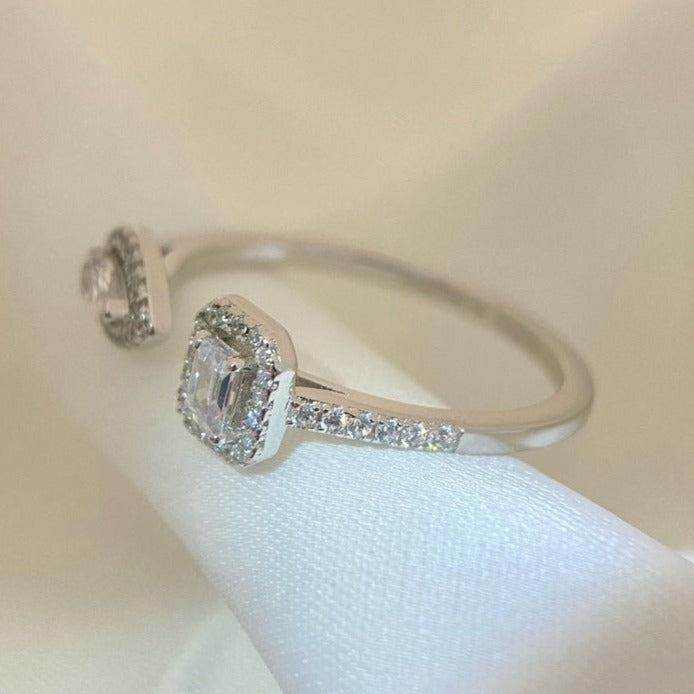 [AuraEcho]MY TWIN TOI & MOI SILVER DIAMOND RING
