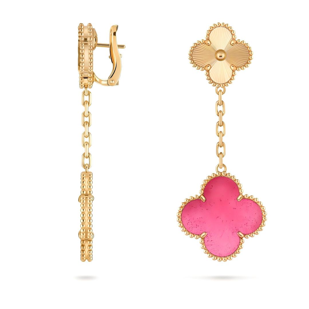 [AuraEcho]NEW CLOVER 2 MOTIF PINK ENAMEL EARRINGS